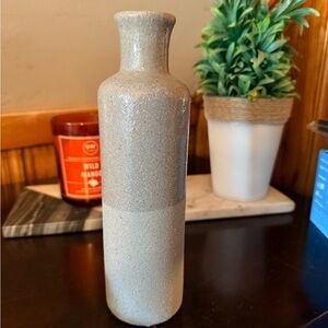 Elegant tan / brown Ceramic Vase like NEW